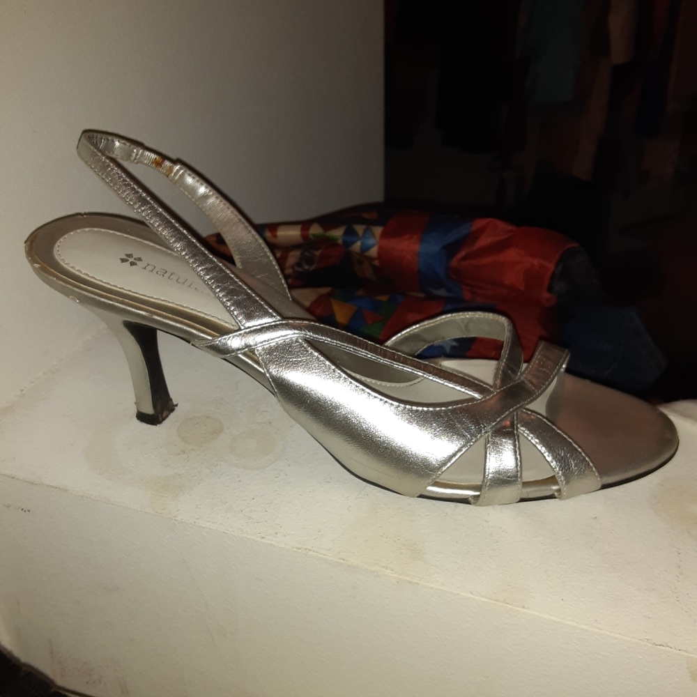 Naturalizer..silver (#18)